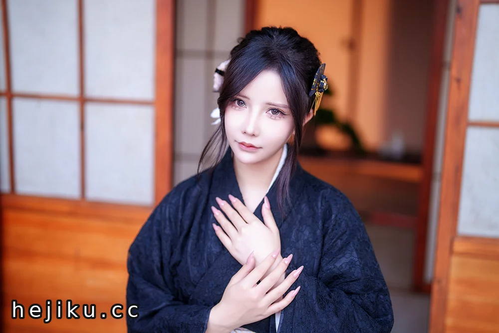 抱走莫子AA Cosplay写真合集持续更新相关页面与内容展示1