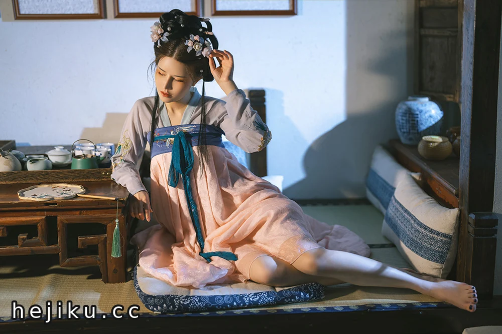 鹿八岁baby COSPLAY写真合集相关页面与内容展示3