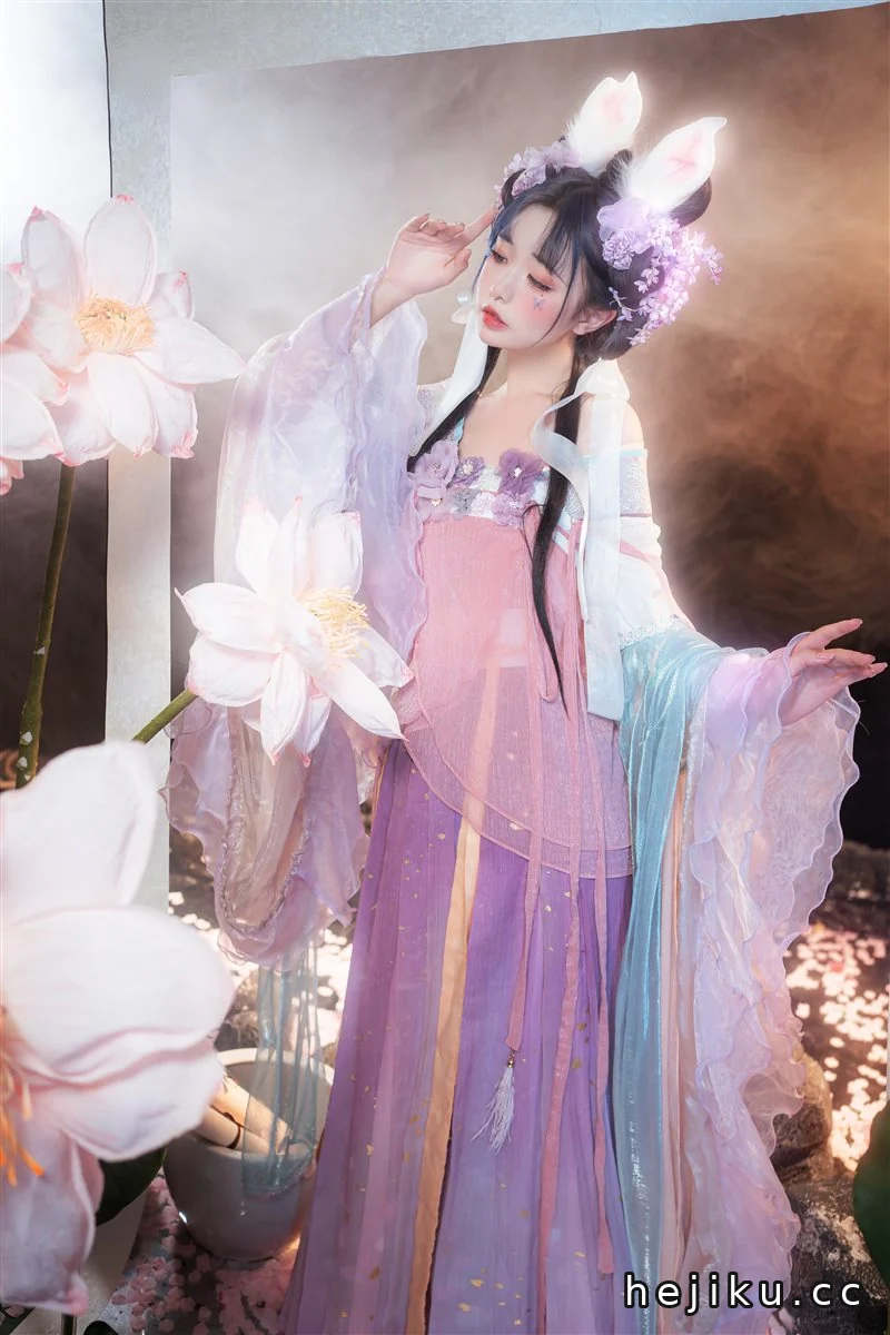喵小吉cos合集，带你认识爆机少女！