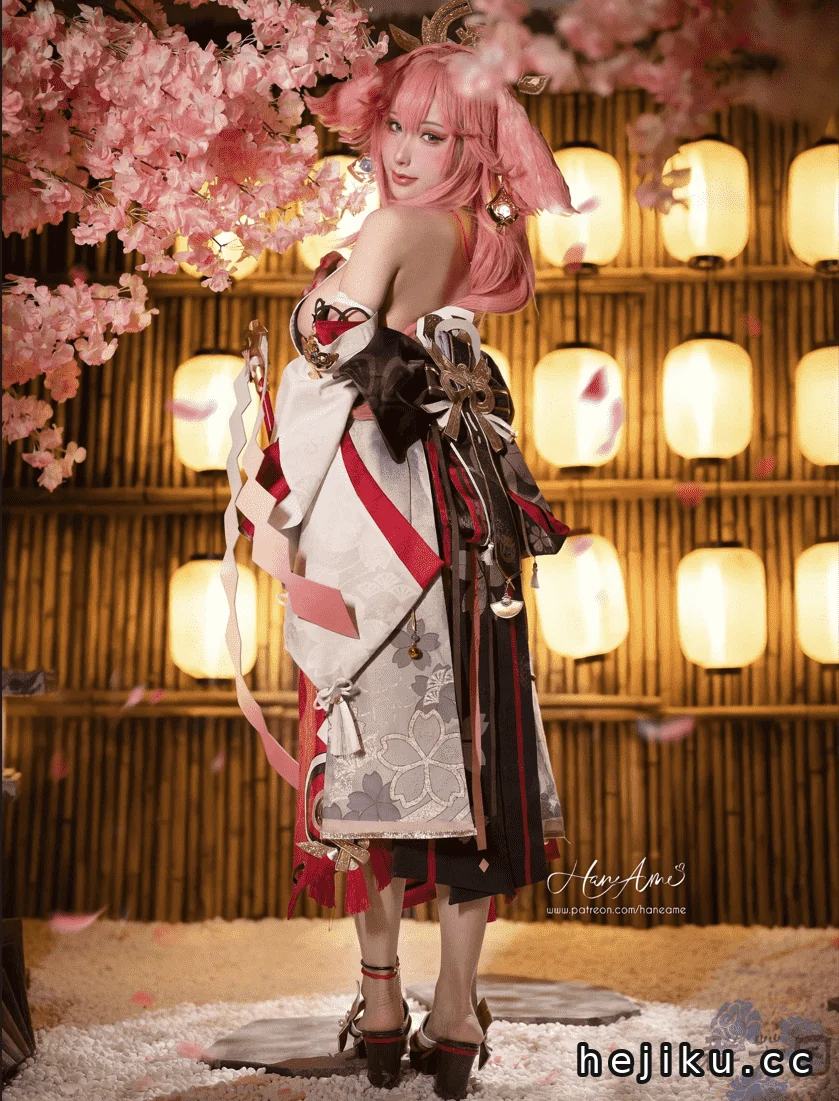 雨波八重神子cos赏析，原来雨波还有这样的一面
