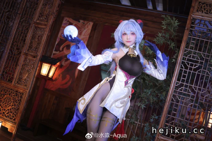 水淼aqua超精美COS美图合集，看完终于明白为什么她这么受欢迎了！