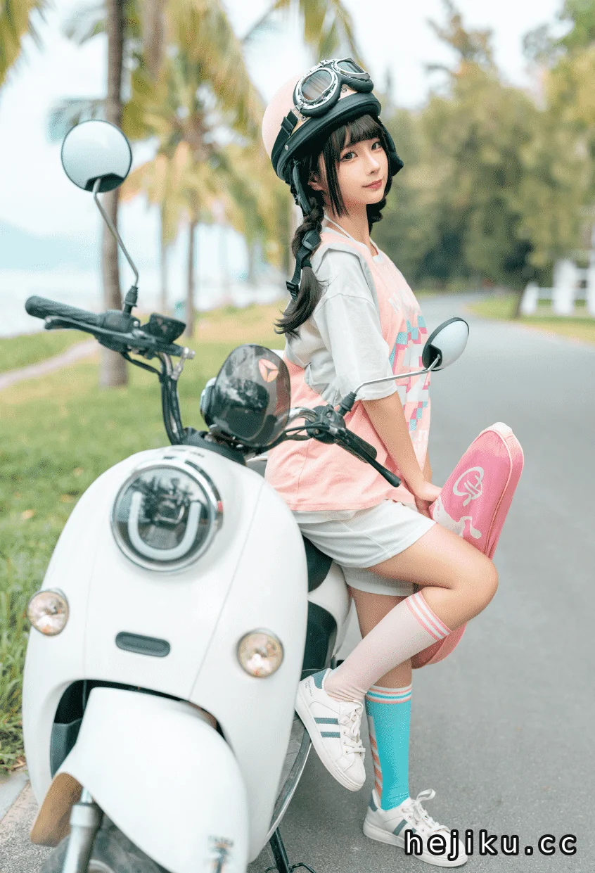 蠢沫沫小电车cosplay写真赏析，我好想变成这样的小电车
